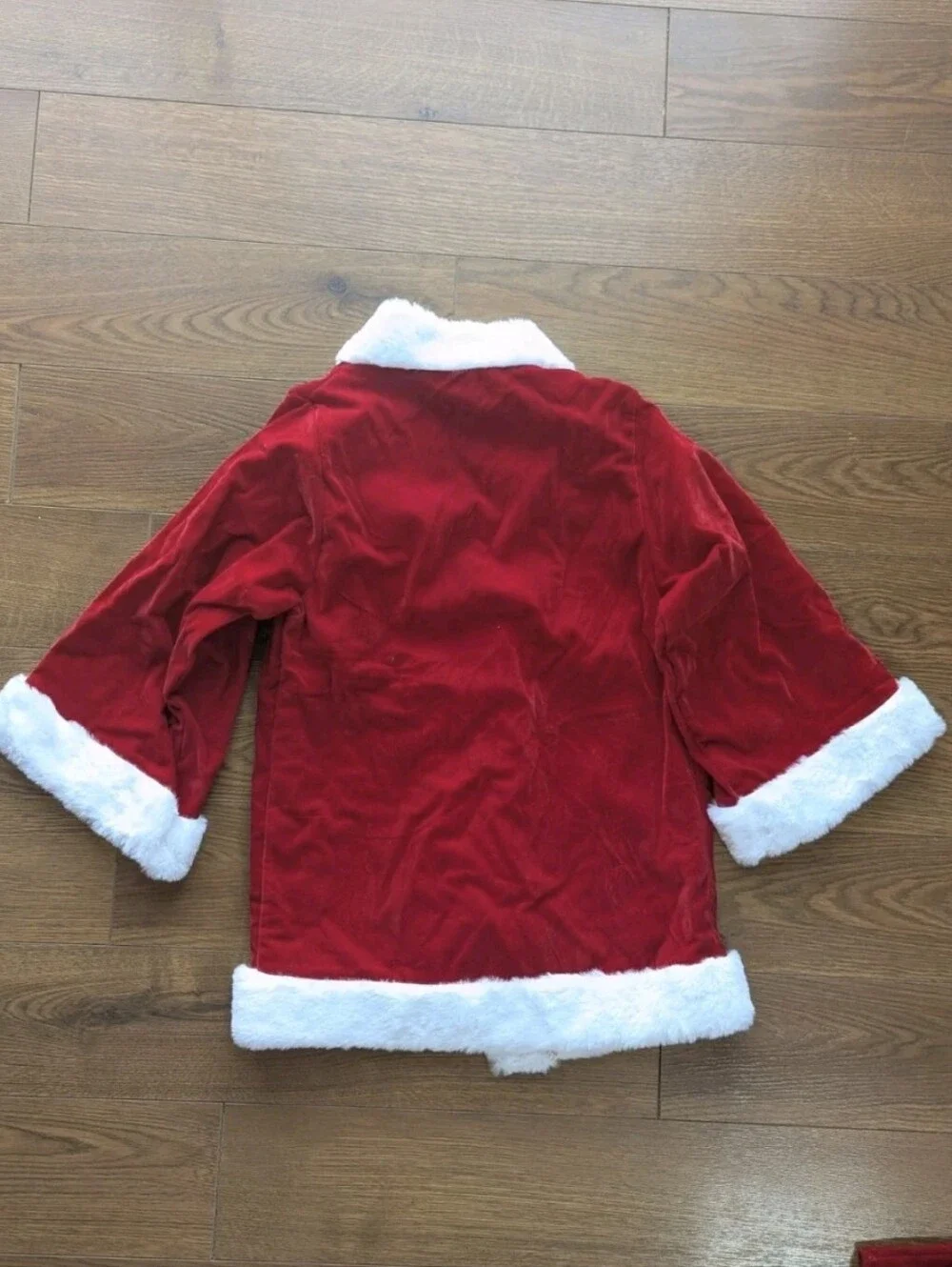 Santa 5 Piece Costume Kids Medium NWT